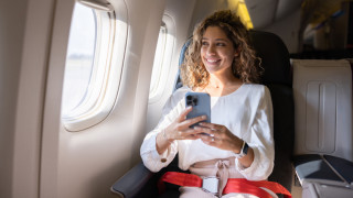 При всеки инструктаж преди излитане стюардите и стюардесите напомнят на