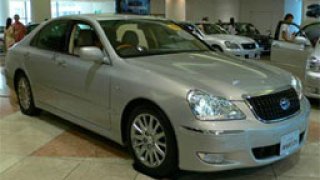 Toyota изтегля 121 930 автомобила 