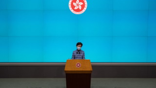 Икономиката на Хонконг която вече сериозно пострада от месеците на