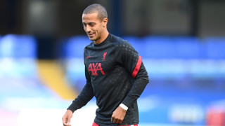 Емблематичният испански полузащитник Тиаго Алкантара официално обяви края на славната