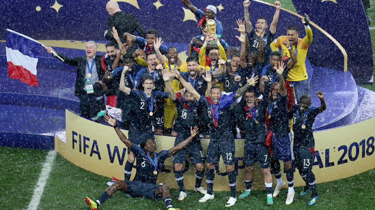 Световните шампиони по футбол останаха само осем и след 21-ия
