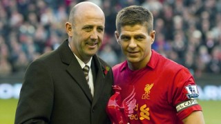 Гари Макалистър който изкара само 2 сезона на Анфийлд но