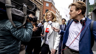 Нидерландският министър на финансите Сигрид Кааг обяви че ще напусне