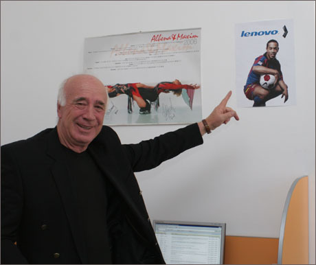 30 години след мачовете Левски - Барса и часове преди новия сблъсък