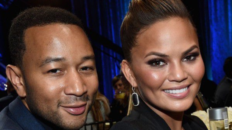 Певецът Джон Леджънт стана баща