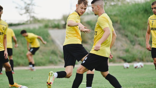 Футболистът на Ботев Пловдив Иво Казаков се е подложил