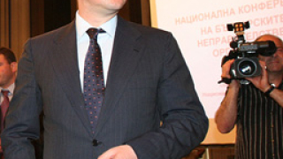 Станишев и Първанов спокойни за митниците