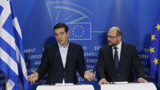 Гърция може да остане без пари до края на месеца, притеснен Ципрас
