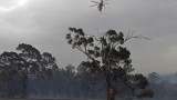  Армията изтегля бедстващите хора при пожарите в Австралия 