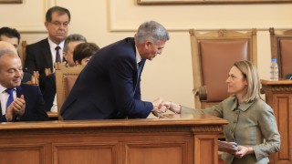 Кабинетът "Янев" предава на новото правителство променен Плана за възстановяване