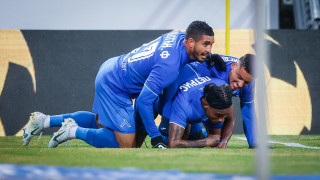 Левски е много близо до подписването на нови договори с