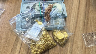 Намериха злато и $40 000 в багажа на пътник в автобус на Капитан Андреево