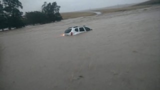 Най малко осем тела бяха извадени от водите близо до град