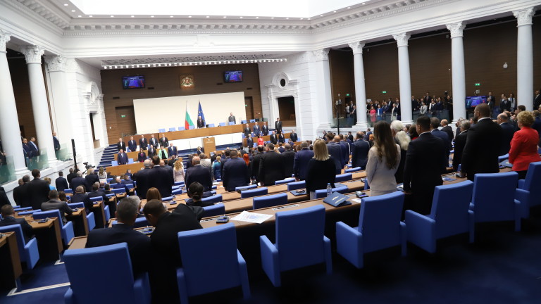 Технически проблем спъна работата на парламента