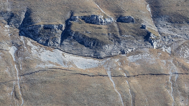 Земната повърхност потънала със 70 см след земетресението в Италия в неделя