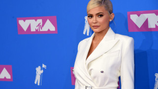 Как Кайли Дженър направи $1 милиард?