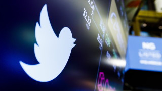 Социалната мрежа Туитър реши да се откаже от политическите реклами