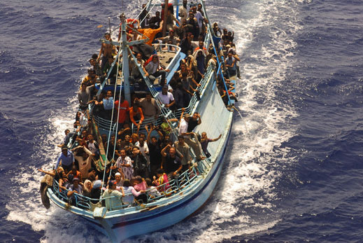 Принудиха 115 души да скочат зад борда край Йемен