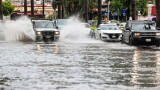Ураганът "Хилари" носи голям риск от наводнения в Калифорния