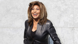 С голяма тъга съобщаваме за кончината на Тина Търнър се