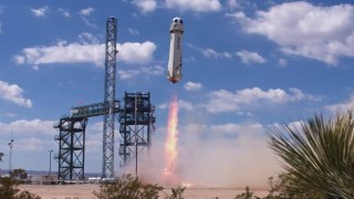 Blue Origin предприятието в космическата индустрия основано от създателя