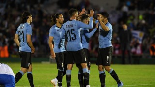 Уругвай загря за Мондиал 2018 с победа 