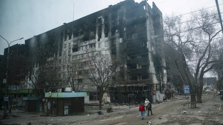 Украйна: Мариупол е превърнат в средновековно гето