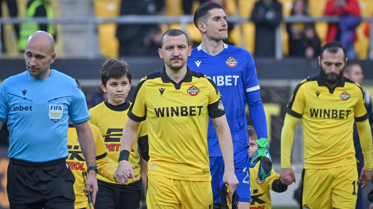 Шеф в Ботев Пловдив: Тодор Неделев трябваше да играе в Манчестър Сити