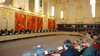 Брюксел няма да ни отнема правото на глас в ЕС