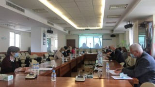 С 0 38 лв MWh или с 1 70 по евтина да е