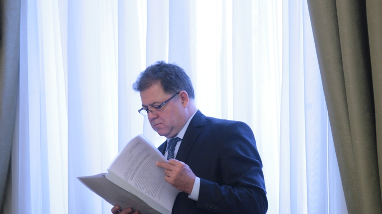 Инициативен комитет предложил на Ненчев да го издигне за евродепутат