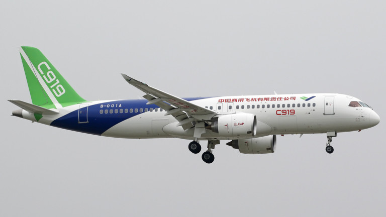 Китайската корпорация за гражданско самолетостроене - СОМАС, продължава да получава