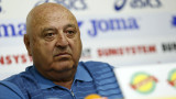  Венци Стефанов: Нямаме време за отсрочване на мачове, в случай че имахме 50 футболисти... 