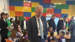 Министърът на образованието Красимир Вълчев даде официален старт на новата