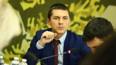 Цялото мрънкане да спре: Мъжът на Лена подкрепя развода на ПП и ДБ