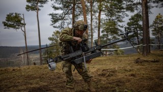 Полша трябва да увеличи производството на безпилотни самолети тъй като