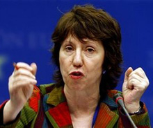 Страните-атомни сили намаляват ядрените си арсенали