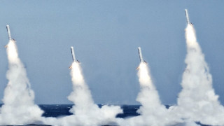 Корабите и подводниците на американските ВМС са изстреляли над 850