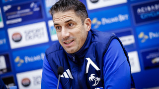 От Левски обявиха че наставникът на отбора Хулио Веласкес