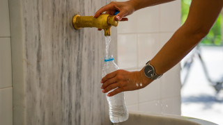 Безплатна газирана вода получават жителите и гостите на Ямбол в летните жеги