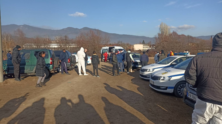 Протестът около фермата във Велинградско - липса на държава и политически битки