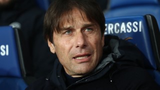 Медиите в Италия съобщават че Ювентус има намерение да се довери на Антонио