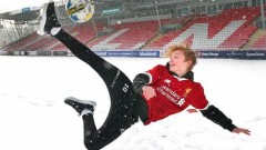 Манчестър Юнайтед привлече 16-годишния норвежец Исак Хансен-Аарон