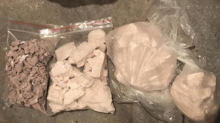Полицията разкри депо за наркотици във Варна, съобщават от Областната