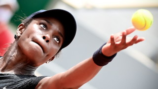 Слоун Стивънс се класира за третия кръг на Ролан Гарос