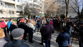 Жители на 4 блока в столичния квартал Младост излязоха на