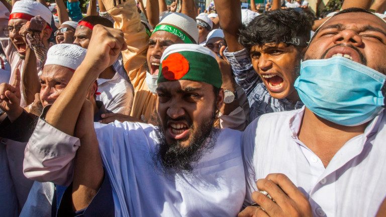 Най-малко 50 000 души организираха най-голямата демонстрация досега в Бангладеш