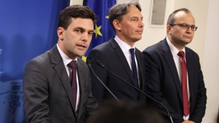 Няма механизъм за координация на назначения на началници на държавни