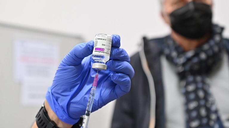 В Грузия е първият починал в света от анафилактичен шок заради ваксината на AstraZeneca