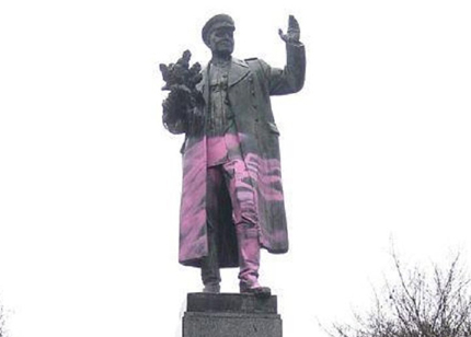 Властите в Прага обмислят да разрушат паметник на съветски маршал